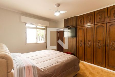 Casa à venda com 438m², 3 quartos e 5 vagasSuíte  