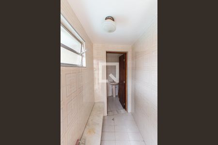 Casa à venda com 438m², 3 quartos e 5 vagasBanheiro da Piscina