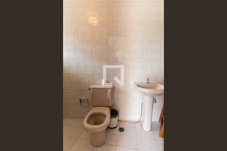 Casa à venda com 438m², 3 quartos e 5 vagasBanheiro da Piscina