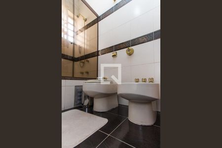 Casa à venda com 438m², 3 quartos e 5 vagasBanheiro