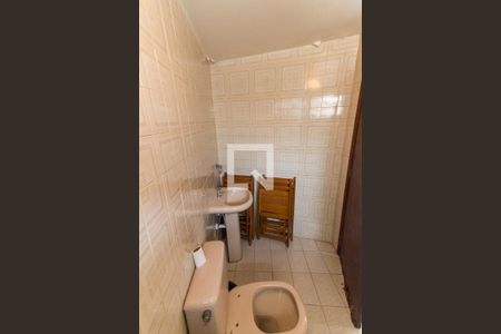 Casa à venda com 438m², 3 quartos e 5 vagasBanheiro da Piscina