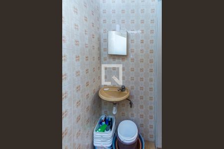 Casa à venda com 438m², 3 quartos e 5 vagasBanheiro de Serviço