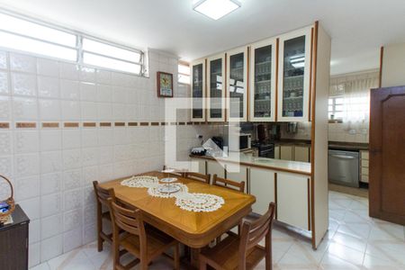Casa à venda com 438m², 3 quartos e 5 vagasCozinha