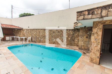 Casa à venda com 438m², 3 quartos e 5 vagasPiscina
