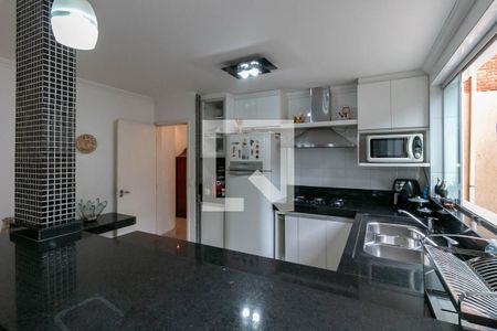 Casa à venda com 370m², 4 quartos e 4 vagasCozinha