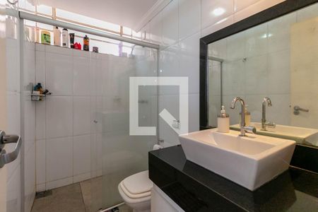 Casa à venda com 370m², 4 quartos e 4 vagasBanheiro Social 2
