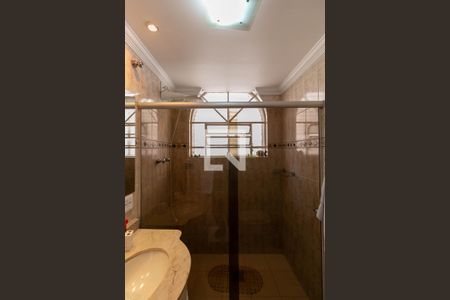 Casa à venda com 370m², 4 quartos e 4 vagasBanheiro Social