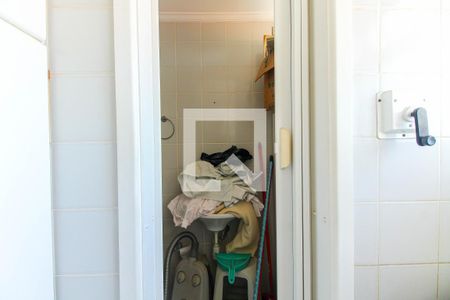 Apartamento à venda com 64m², 2 quartos e 1 vaga Apartamento à venda com 64m², 2 quartos e 1 vagaÁrea de Serviço