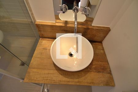 Apartamento à venda com 85m², 2 quartos e 2 vagas Apartamento à venda com 85m², 2 quartos e 2 vagasBanheiro