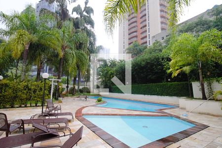 Apartamento à venda com 85m², 2 quartos e 2 vagas Apartamento à venda com 85m², 2 quartos e 2 vagasÁrea comum - Piscina