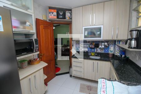 Apartamento à venda com 62m², 2 quartos e sem vaga Apartamento à venda com 62m², 2 quartos e sem vagaCozinha - Armários