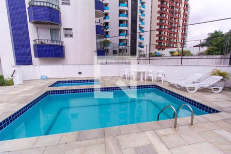 Apartamento à venda com 83m², 2 quartos e 1 vaga Apartamento à venda com 83m², 2 quartos e 1 vagaÁrea comum - Piscina