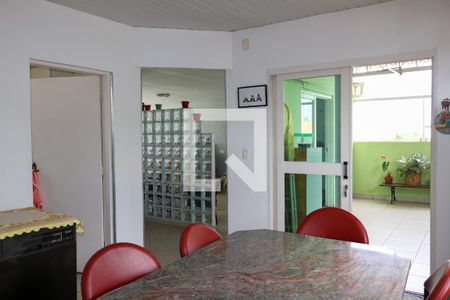 Apartamento à venda com 296m², 3 quartos e 3 vagas Apartamento à venda com 296m², 3 quartos e 3 vagasÁrea Gourmet