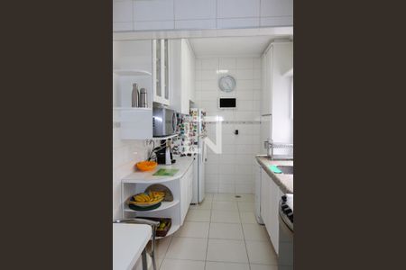 Apartamento à venda com 296m², 3 quartos e 3 vagas Apartamento à venda com 296m², 3 quartos e 3 vagasCozinha