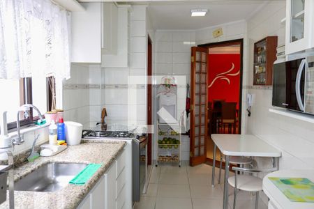 Apartamento à venda com 296m², 3 quartos e 3 vagas Apartamento à venda com 296m², 3 quartos e 3 vagasCozinha