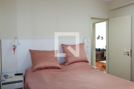 Apartamento à venda com 296m², 3 quartos e 3 vagas Apartamento à venda com 296m², 3 quartos e 3 vagasSuíte Master