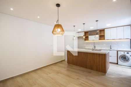 Casa à venda com 150m², 2 quartos e 2 vagas Casa à venda com 150m², 2 quartos e 2 vagasCopa