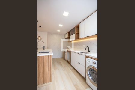 Casa à venda com 150m², 2 quartos e 2 vagas Casa à venda com 150m², 2 quartos e 2 vagasCozinha