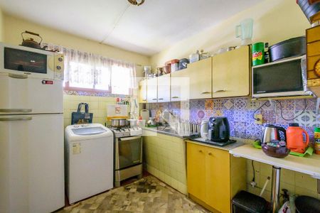 Casa à venda com 440m², 5 quartos e 2 vagas Casa à venda com 440m², 5 quartos e 2 vagasCozinha
