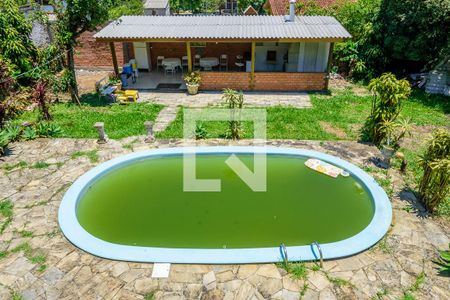 Casa à venda com 440m², 5 quartos e 2 vagas Casa à venda com 440m², 5 quartos e 2 vagasPiscina