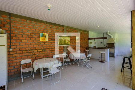 Casa à venda com 440m², 5 quartos e 2 vagas Casa à venda com 440m², 5 quartos e 2 vagasChurrasqueira