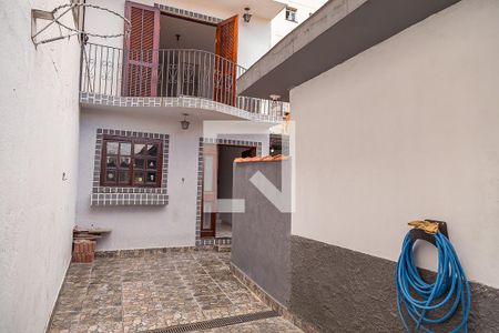 Casa à venda com 124m², 2 quartos e 3 vagas Casa à venda com 124m², 2 quartos e 3 vagasQuintal