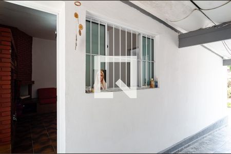 Casa à venda com 124m², 2 quartos e 3 vagas Casa à venda com 124m², 2 quartos e 3 vagasÁrea Compartilhada