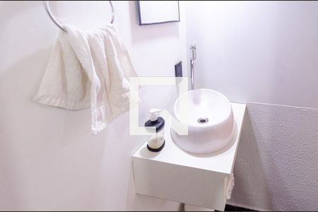 Casa à venda com 124m², 2 quartos e 3 vagas Casa à venda com 124m², 2 quartos e 3 vagasBanheiro