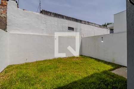 Casa à venda com 95m², 3 quartos e 2 vagas Casa à venda com 95m², 3 quartos e 2 vagasQuintal