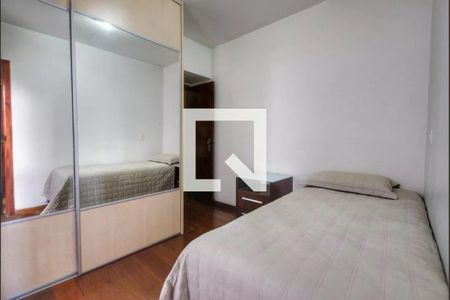 Apartamento à venda com 324m², 4 quartos e 3 vagasSuíte 2