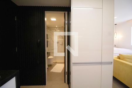 Studio para alugar com 40m², 1 quarto e 1 vaga Studio para alugar com 40m², 1 quarto e 1 vagaBanheiro