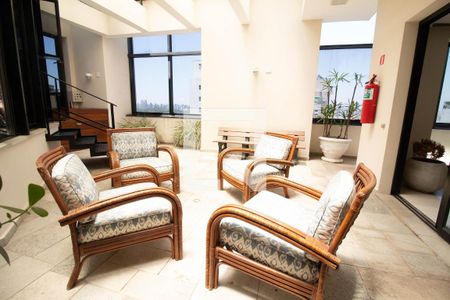 Studio para alugar com 40m², 1 quarto e 1 vaga Studio para alugar com 40m², 1 quarto e 1 vagaPiscina