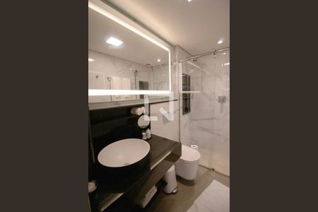 Studio para alugar com 40m², 1 quarto e 1 vaga Studio para alugar com 40m², 1 quarto e 1 vagaBanheiro