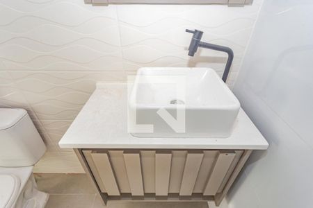 Casa à venda com 170m², 3 quartos e 2 vagasBanheiro