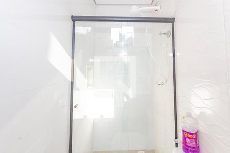 Casa à venda com 170m², 3 quartos e 2 vagasBanheiro