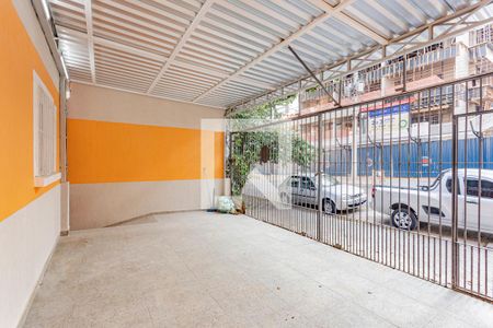 Casa à venda com 170m², 3 quartos e 2 vagasGaragem