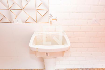 Casa à venda com 170m², 3 quartos e 2 vagasÁrea de Serviço