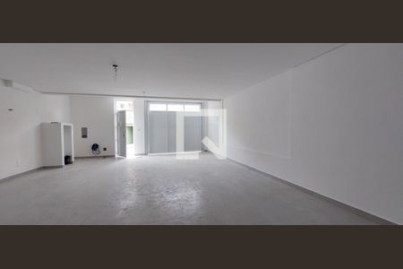 Casa à venda com 164m², 4 quartos e 3 vagas Casa à venda com 164m², 4 quartos e 3 vagasGaragem