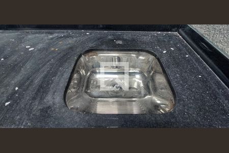 Casa à venda com 164m², 4 quartos e 3 vagas Casa à venda com 164m², 4 quartos e 3 vagasÁrea de Serviço