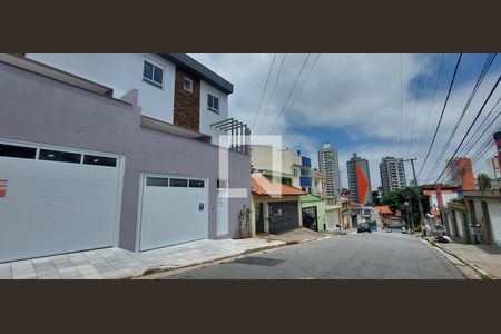 Casa à venda com 164m², 4 quartos e 3 vagas Casa à venda com 164m², 4 quartos e 3 vagasFachada