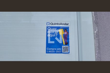 Casa à venda com 164m², 4 quartos e 3 vagas Casa à venda com 164m², 4 quartos e 3 vagasPlaquinha