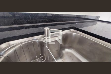 Casa à venda com 164m², 4 quartos e 3 vagas Casa à venda com 164m², 4 quartos e 3 vagasCozinha