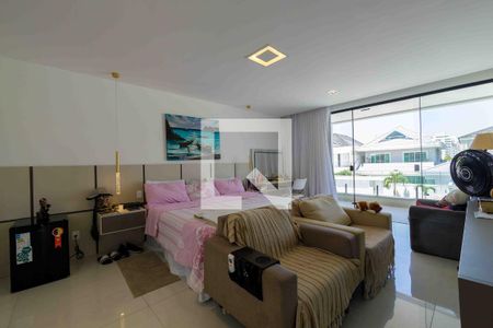 Casa de condomínio à venda com 400m², 4 quartos e 4 vagas Casa de condomínio à venda com 400m², 4 quartos e 4 vagasSuíte 1