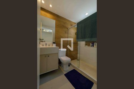 Casa de condomínio à venda com 400m², 4 quartos e 4 vagas Casa de condomínio à venda com 400m², 4 quartos e 4 vagasBanheiro Suíte 2