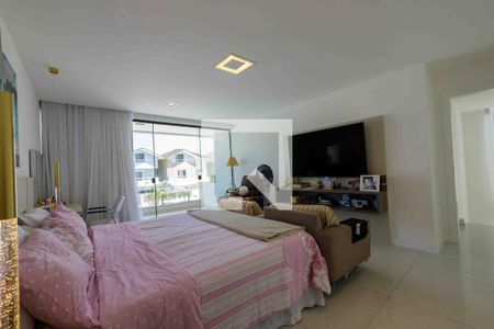 Casa de condomínio à venda com 400m², 4 quartos e 4 vagas Casa de condomínio à venda com 400m², 4 quartos e 4 vagasSuíte 1