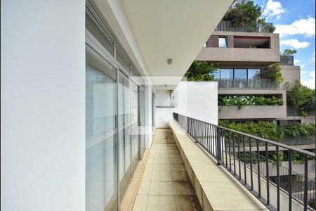 Casa para alugar com 309m², 3 quartos e 5 vagasSala 2º Andar Varanda