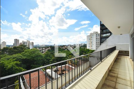 Casa para alugar com 309m², 3 quartos e 5 vagasSala 2º Andar Varanda