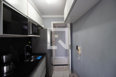 Apartamento à venda com 47m², 2 quartos e 1 vaga Apartamento à venda com 47m², 2 quartos e 1 vagaCozinha-Lavanderia