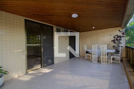 Apartamento para alugar com 110m², 3 quartos e 2 vagas Apartamento para alugar com 110m², 3 quartos e 2 vagasVaranda