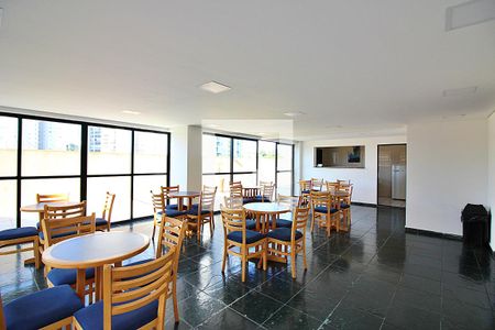 Apartamento à venda com 65m², 2 quartos e 1 vagaÁrea comum - Salão de festas